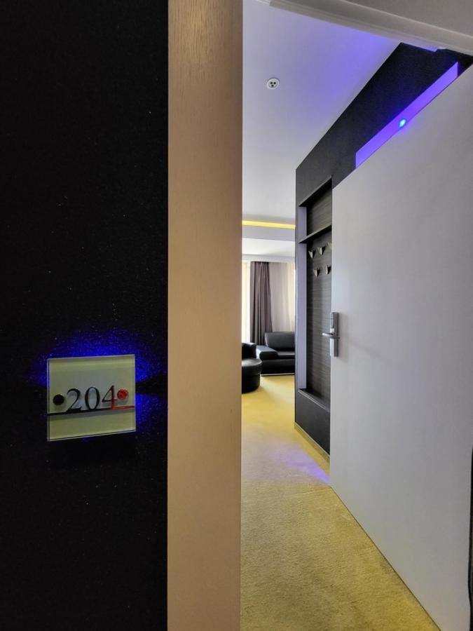Apartments M Palace Budva Exterior photo
